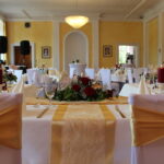 Hochzeit im Schloss Schieder mit kds events: Dekorationsverleih, Bewirtung und Catering, Trauung, freie Trauung
